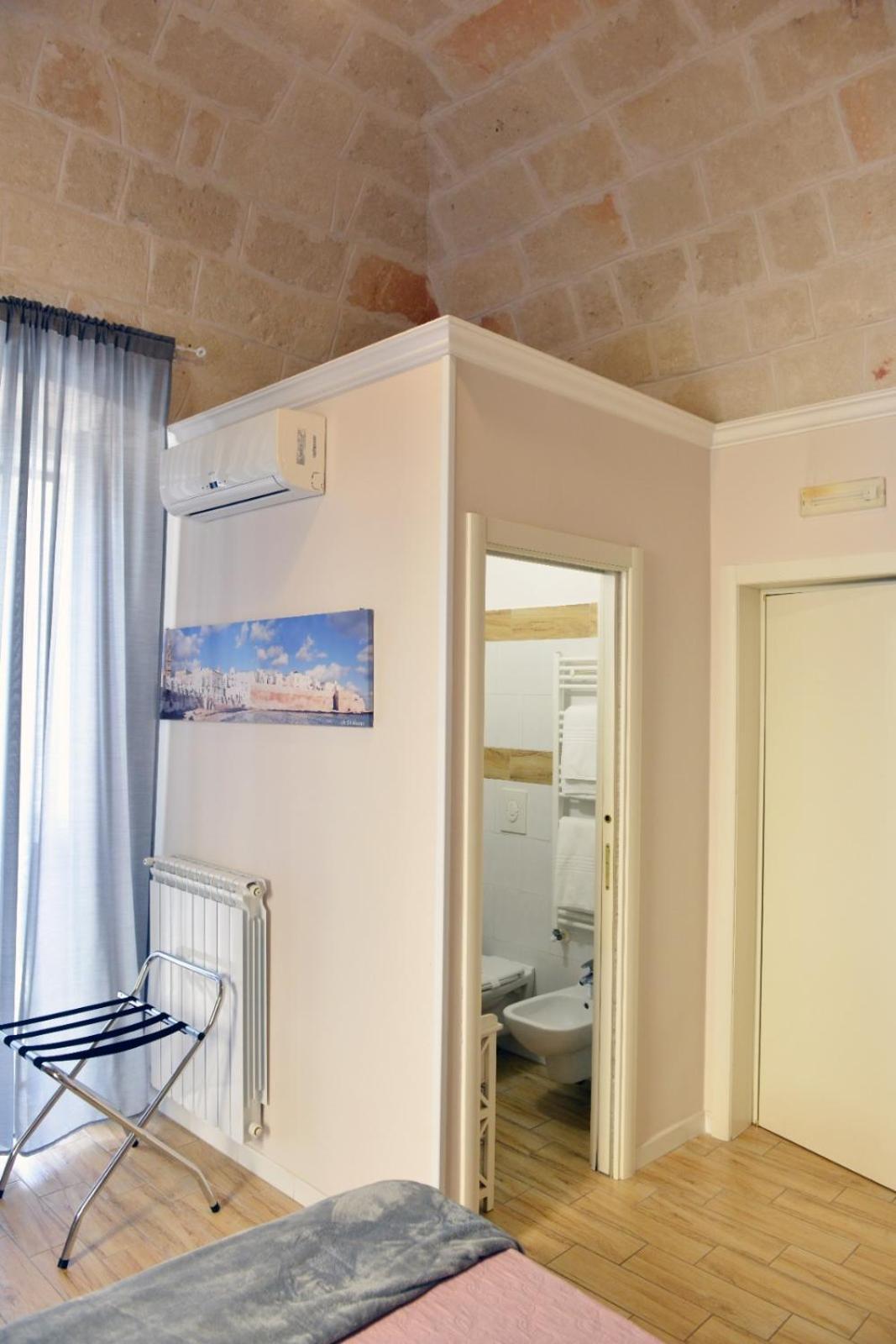 Al Rosa Antico Hotel Monopoli Exterior photo