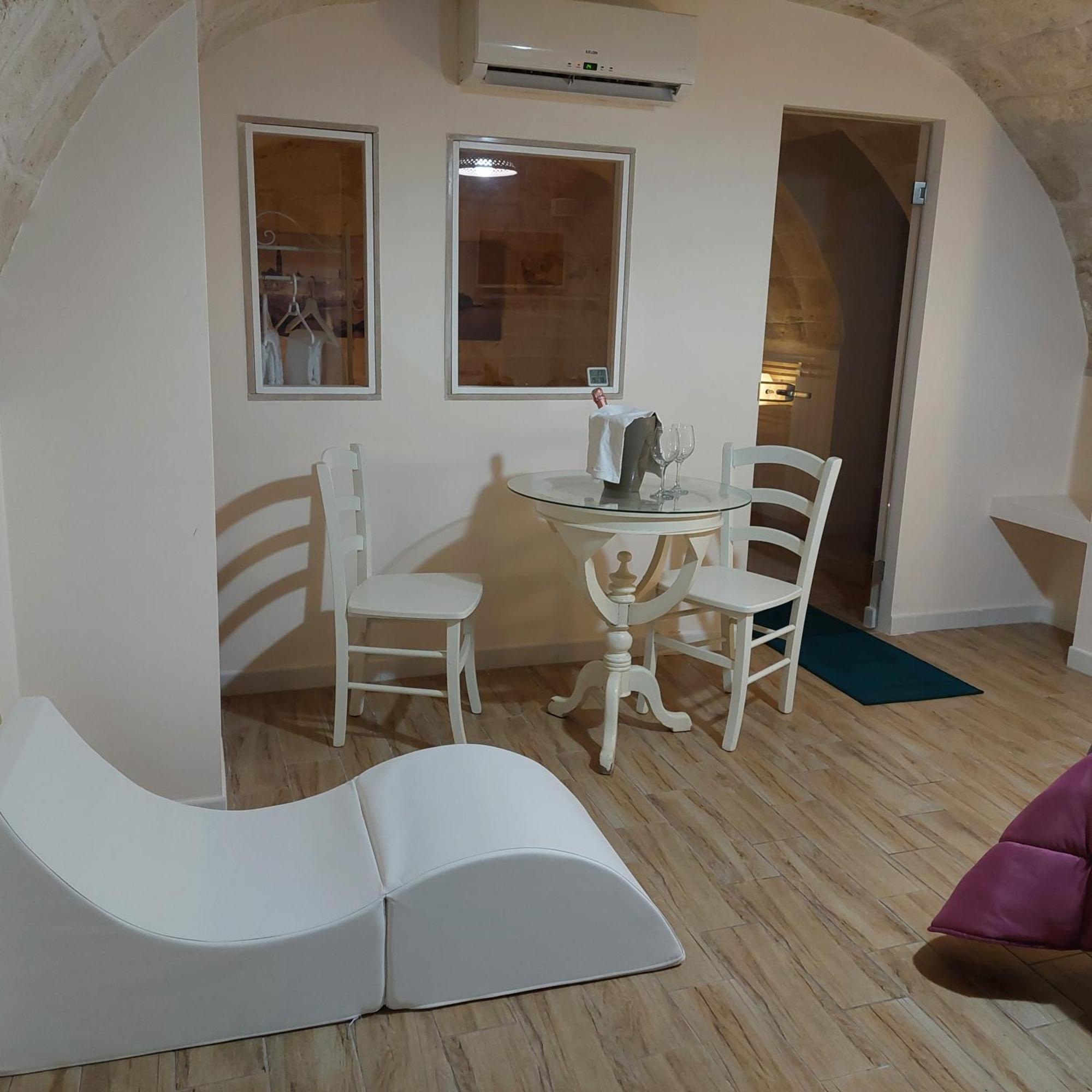 Al Rosa Antico Hotel Monopoli Exterior photo